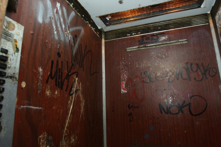 В многоквартирных домах Дагестана‍ лифты пойдут под замену