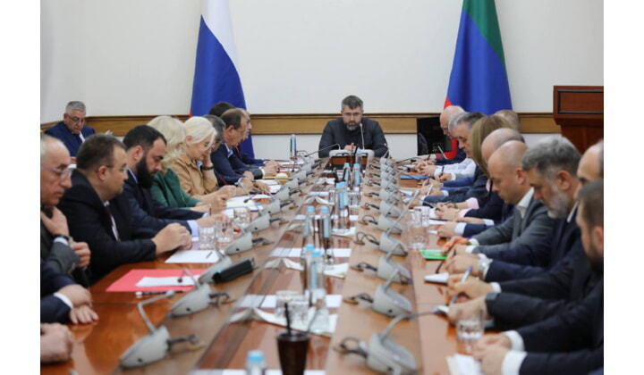 Подготовку к проведению выборов обсуждают под руководством Премьера Дагестана