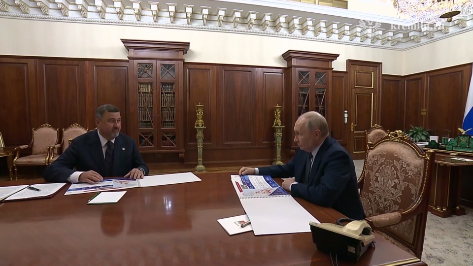 Путин встретился с врио главы Дагестана