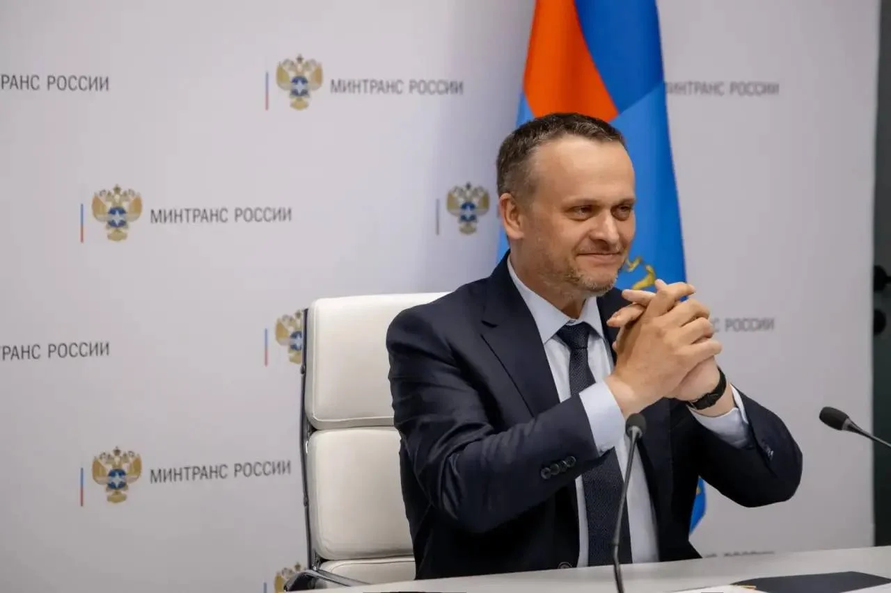 "Автомобильные дороги объединяют нашу страну в общий транспортный каркас", - Министр транспорта РФ Андрей Никитин