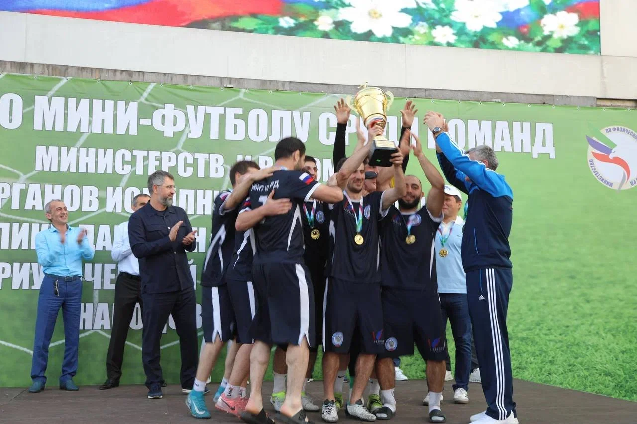 Команда УФНС Дагестана одержала победу в турнире по мини-футболу