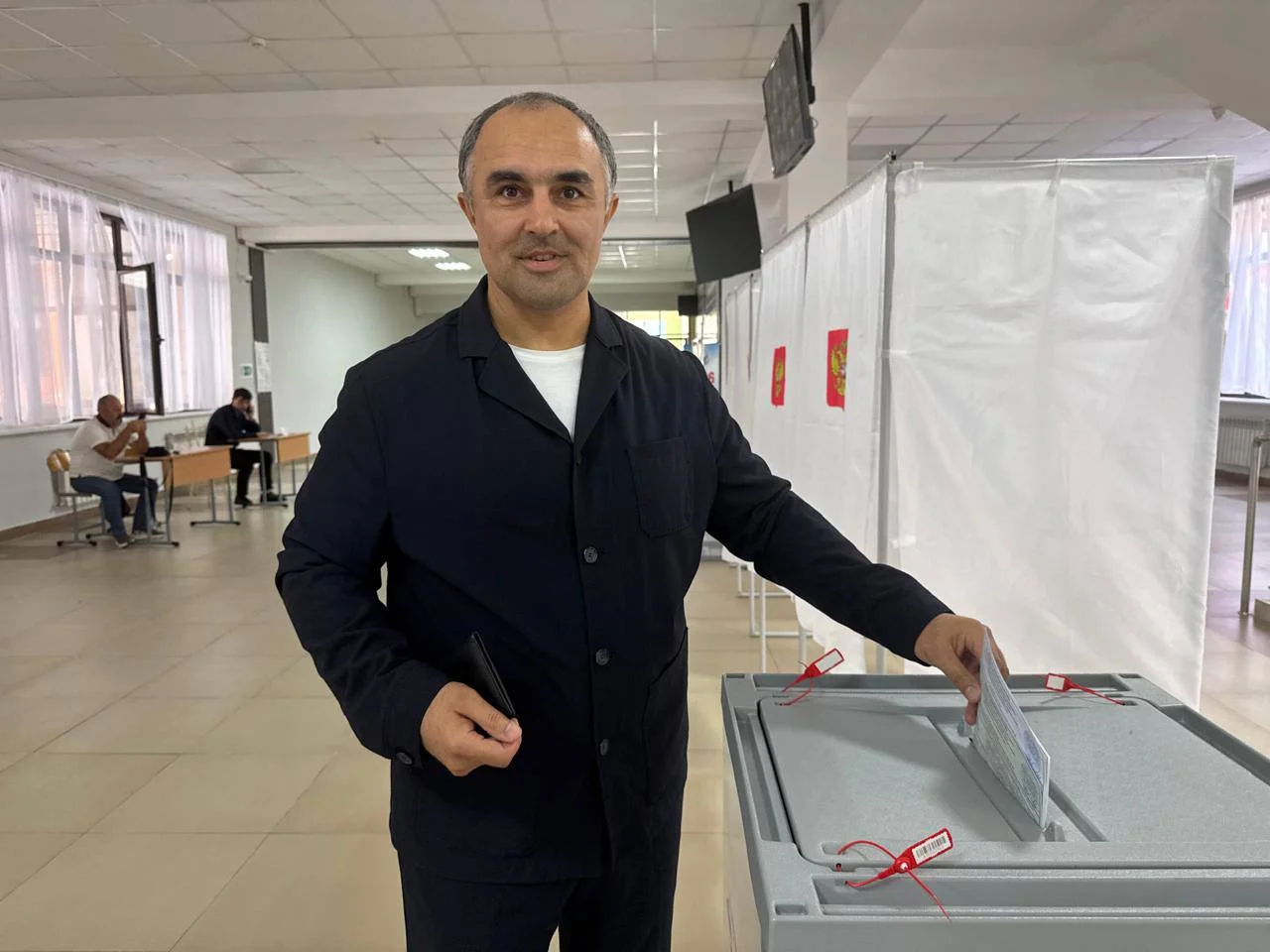 Глава Минцифры Дагестана принял участие в голосовании на выборах 2026 года