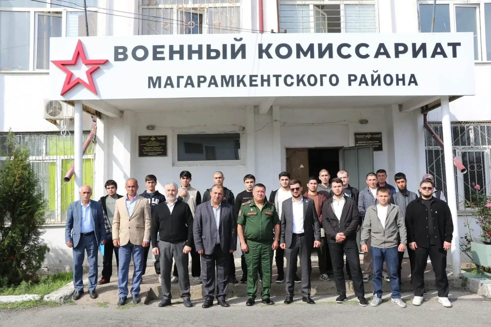 Нариман Эфендиев принял участие в работе районной призывной комиссии
