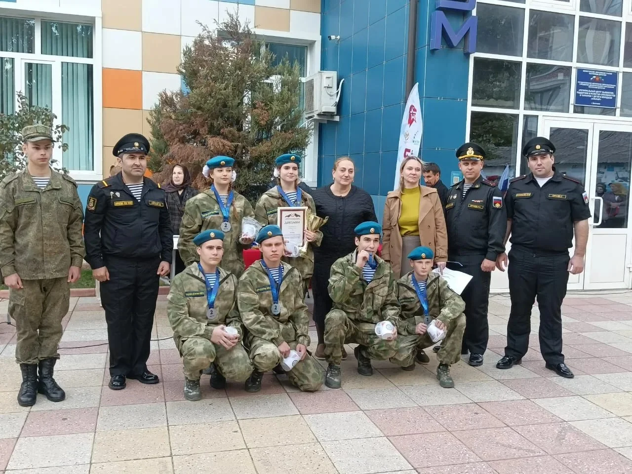 Юнармейцы Кизляра заняли 2 место на Республиканском конкурсе знаменных групп