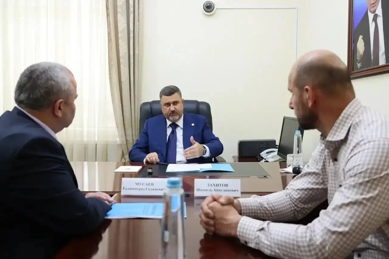 Глава Дагестана Щукин провёл личный приём граждан