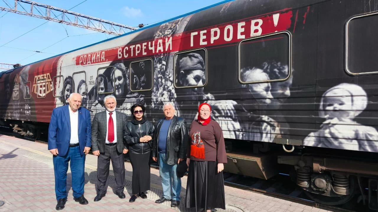 В столице Дагестана начал работу первый в мире иммерсивный передвижной музей на колесах