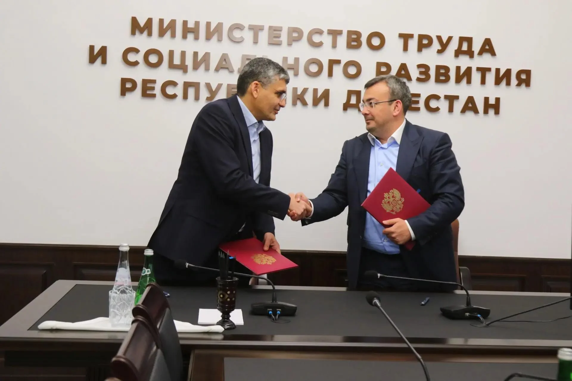Минтруд Дагестана и Онкоцентр подписали соглашение о взаимодействии