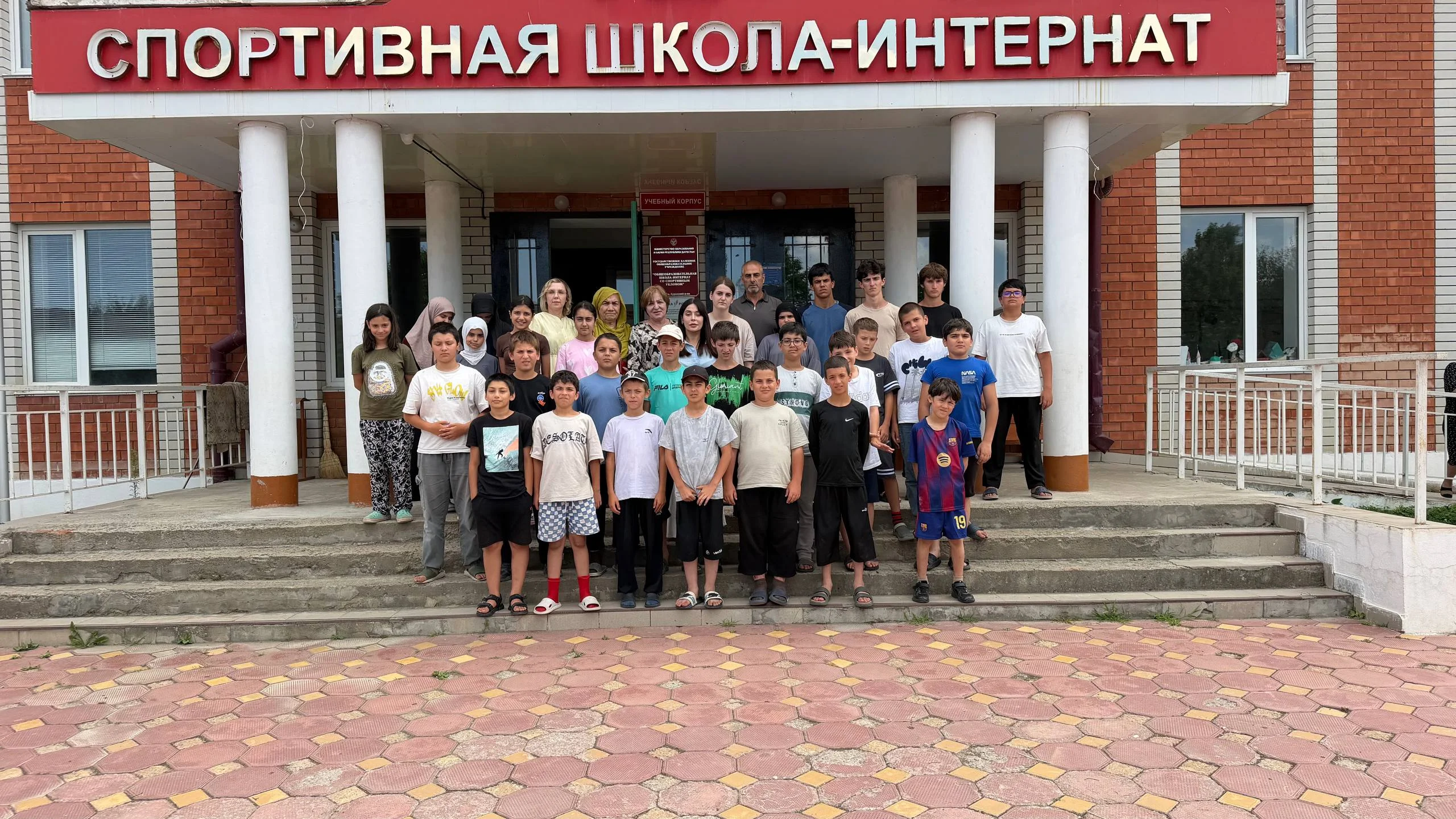 Сотрудники Дербентского музея-заповедника посетили этнолагерь "Орлиное гнездо"