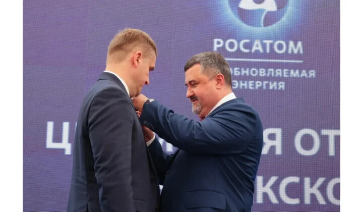 Фёдор Щукин вручил государственные награды за вклад в развитие возобновляемых источников энергии в Дагестане