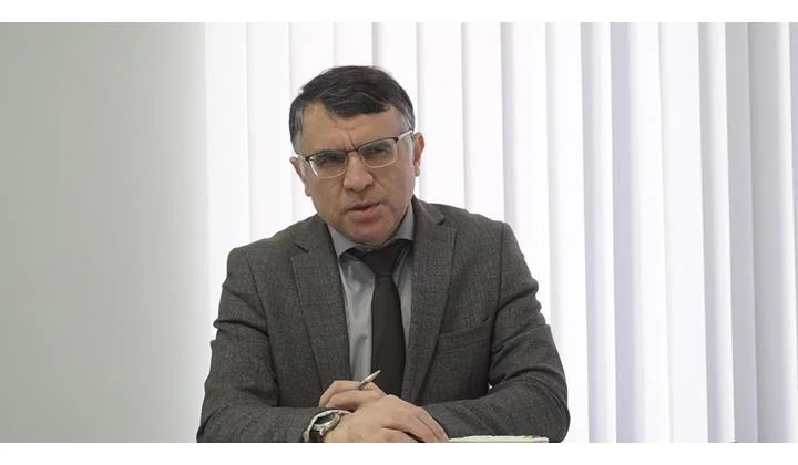 Политолог Ханжан Курбанов прокомментировал новую кадровую программу "Команда Дагестана"