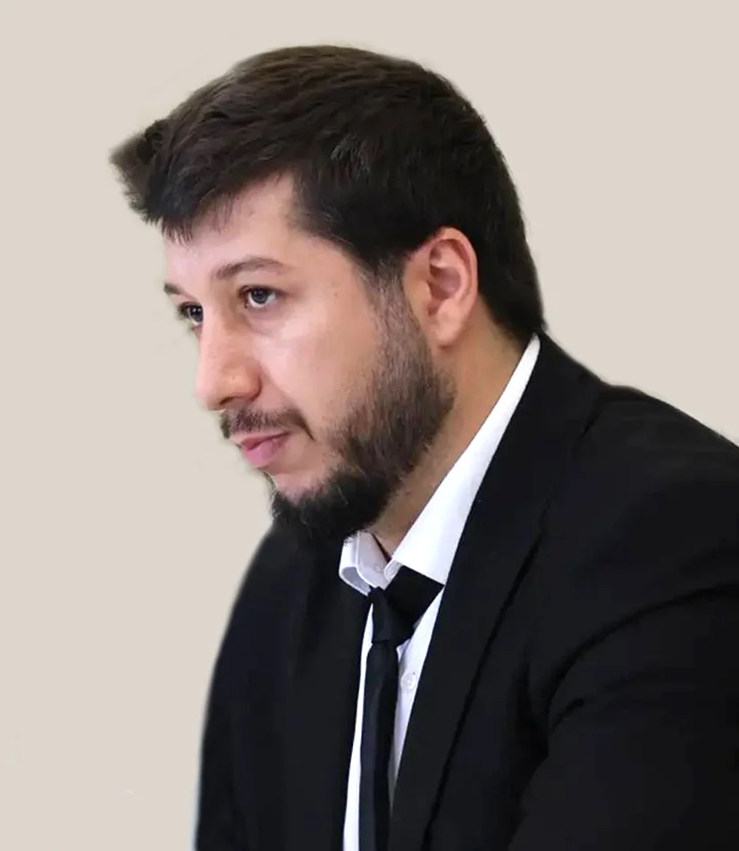 Къуллугъ теклифда