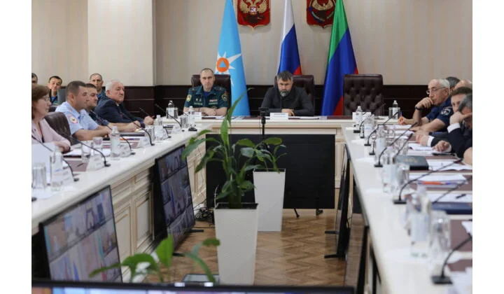 Премьер Дагестана принимает участие в заседании Правкомиссии РФ по ликвидации последствий паводковых вод