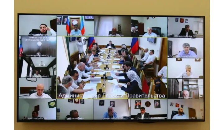 В Правительстве Дагестана обсудили меры по погашению задолженности по заработной плате