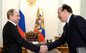 Путин вознаградит Абдулатипова орденом Александра Невского