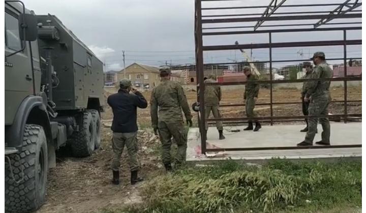 Время азанов в каспийске. Военный госпиталь в Каспийске. Военный военный госпиталь Дагестане. Военные строители. Военный полигон в Каспийске.