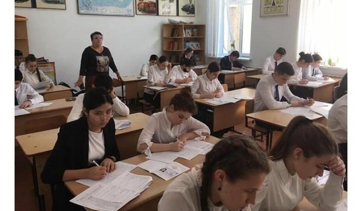 Кизлярские 9-классники написали пробные экзамены предметов по выбору и русскому языку
