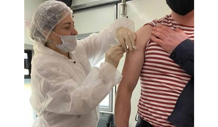 Росгвардейцам Дагестана сделали прививку от коронавируса