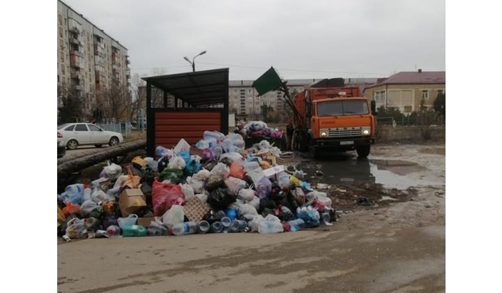 В Каспийске принимаются меры по недопущению мусорного коллапса