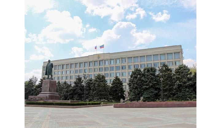 В администрации Махачкалы проходит экстренное совещание по вопросу мусорного коллапса