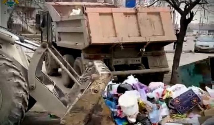 В Махачкале в круглосуточном режиме ведется вывоз мусора