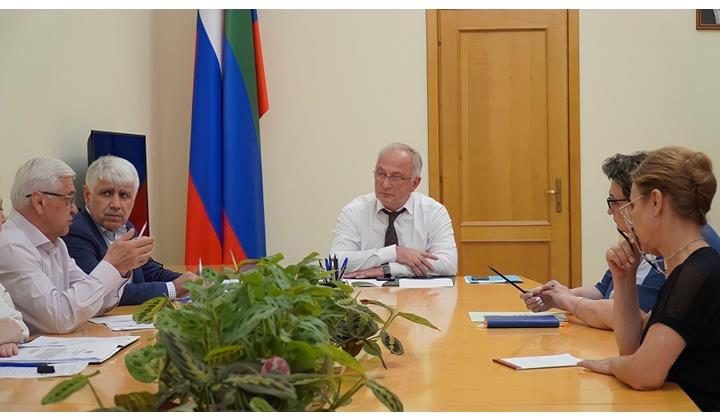 Правительство Дагестана направит 31 млн руб. на закупку спецтехники для доставки кислорода в больницы