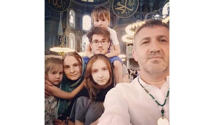 Посольство России в Турции отметило Почетной грамотой соотечественника Ахмеда Ахмедова