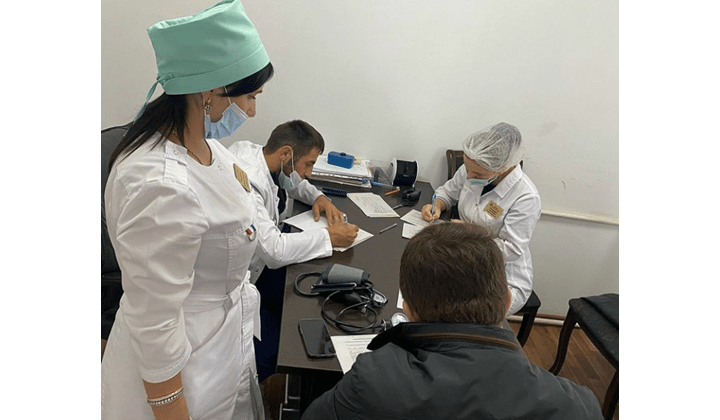 В Кизляре стартовала повторная вакцинация от ковида