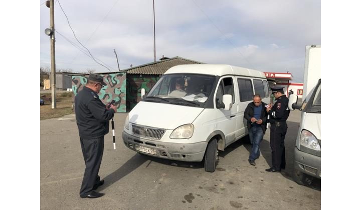 Водители пассажирского транспорта Кизляра объявили бойкот безмасочникам