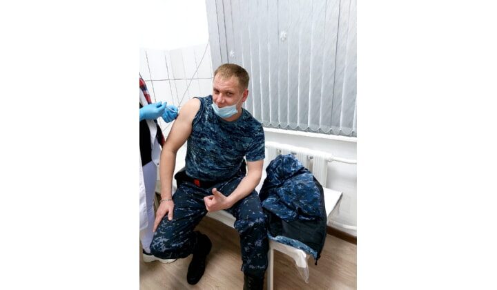Более 80% граждан, подлежащих вакцинации от COVID-19, привились в Новолакском районе