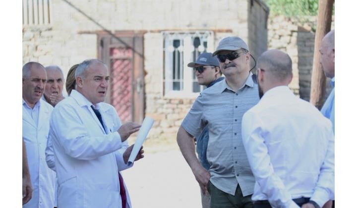 В Курахском районе построить модульную больницу поручил Сергей Меликов