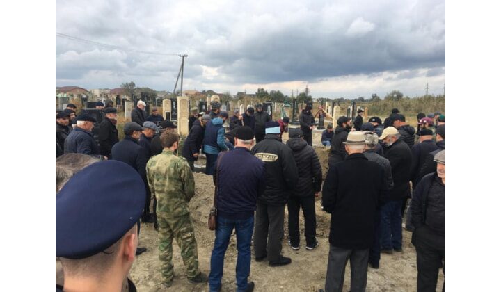 В Кизляре с воинскими почестями простились с Русланом Магомедовым