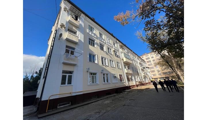 Сразу 15 многоквартирных домов Каспийска сданы после масштабных работ по программе капремонта