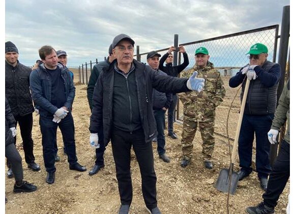 На территории рекультивированной свалки в Буйнакске провели масштабный субботник