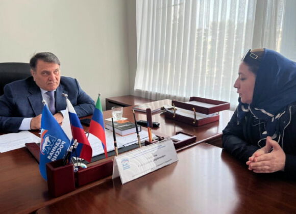 Депутат Госдумы Сайгидпаша Умаханов провел прием граждан