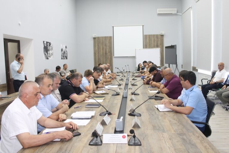В Сулейман-Стальском районе провели экстренное заседание Антитеррористической комиссии