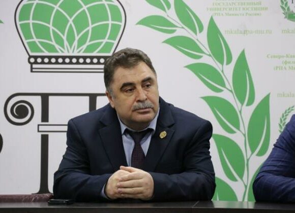 Гасангусейн Абдулжелилов призвал махачкалинцев принять активное участие в предстоящем субботнике