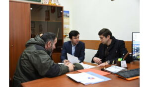 Председатель Комитета Народного Собрания окажет содействие участнику СВО в обустройстве дороги