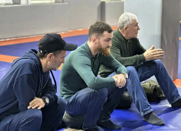 Темирлан Абуталимов и Магомед Баачилов посетили Школу единоборств в Махачкале