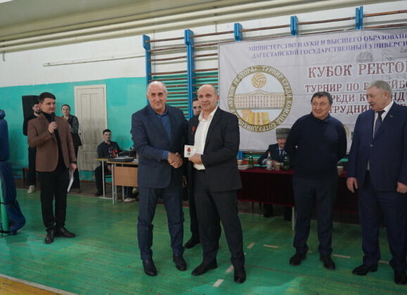 Проректор ДГУ Магомед Гаирбеков награждён медалью «Крымская весна»