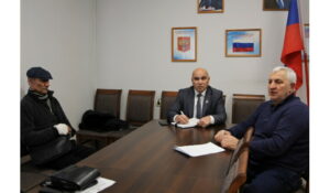 Руководитель «Память гор» в Кизляре Камалудин Ибрагимов выслушал в ходе приема обращения ветеранов СВО