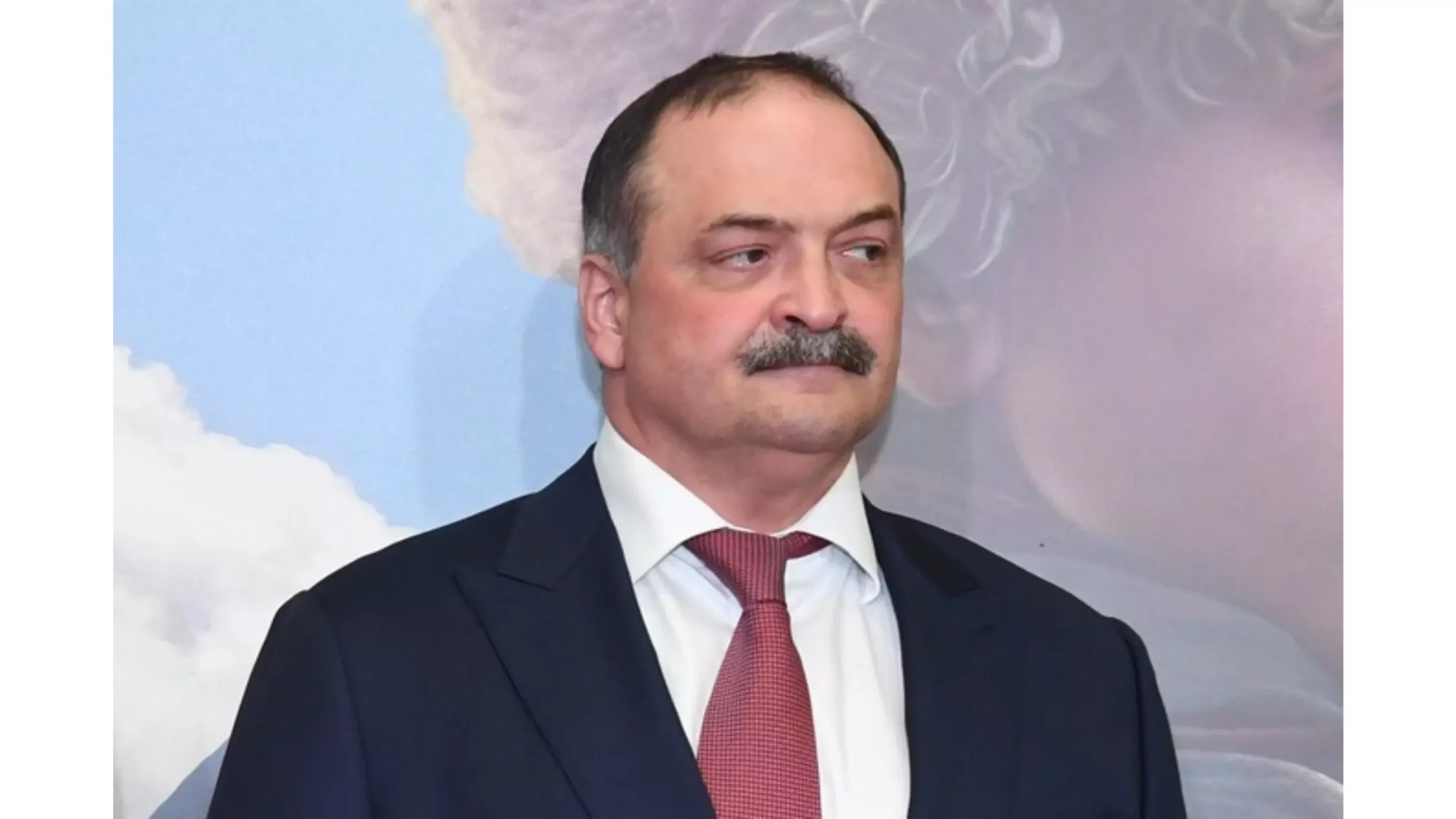 Меликов утвердил новые изменения в структуре Администрации