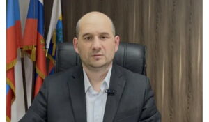 Мэр Кизляра Иван Лазурков поздравил гвардейцев с Днем войск национальной гвардии Российской Федерации