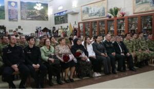 В Кизляре Почетными грамотами мэрии наградили росвардейцев
