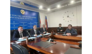 Абдурахман Махмудов провел совещание по вопросу задолженности медицинских организаций в Дагестане