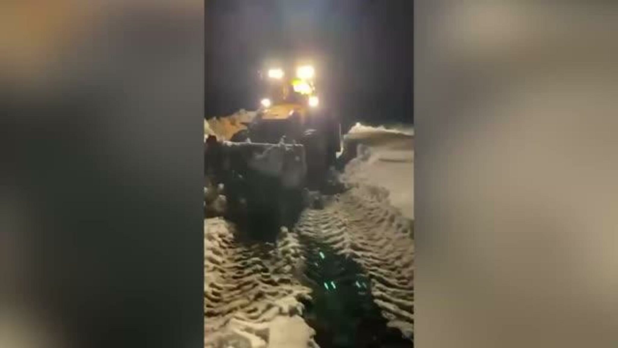 Снегопад изолировал два села в Агульском районе РД