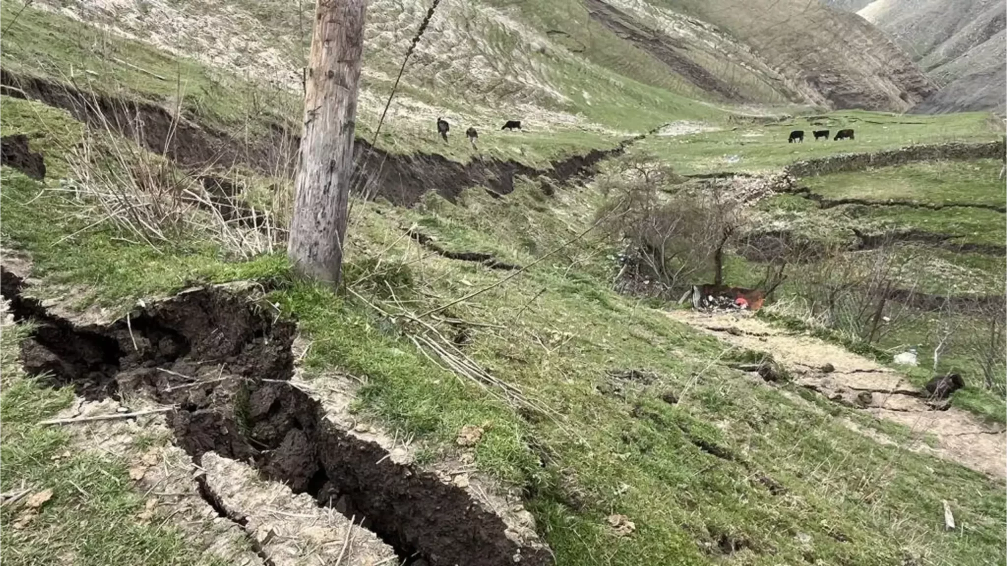 В Дахадаевском районе РД оползни разрушили четыре дома