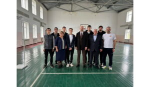 Мэр Иван Лазурков с проверкой посещает образовательные учреждения