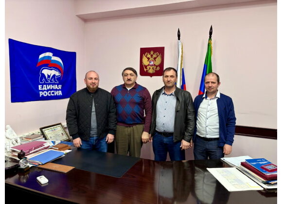 Депутат Госдумы Джамаладин Гасанов обсудил помощь пострадавшим от паводка в Хасавюртовском районе