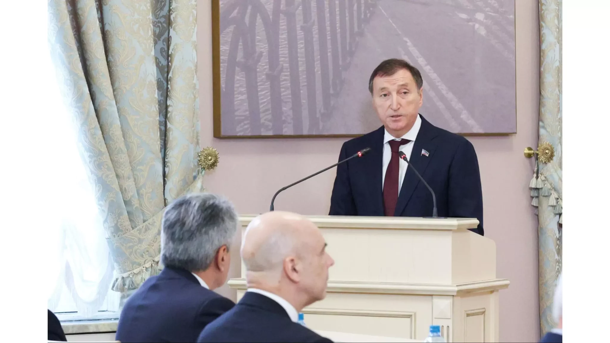 Аскендеров озвучил меры по укреплению межнационального согласия