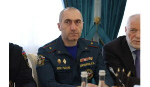 О текущей паводковой и оползневой ситуации в регионе Сергею Меликову доложил начальник Главного управления МЧС России по Дагестану Муслим Девришбеков